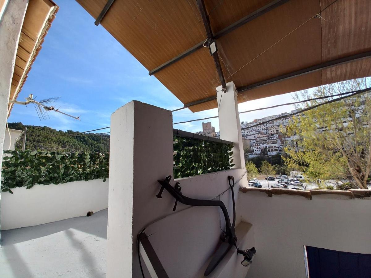 Casa Cueva El Porton Villa Alcala del Jucar Exterior photo